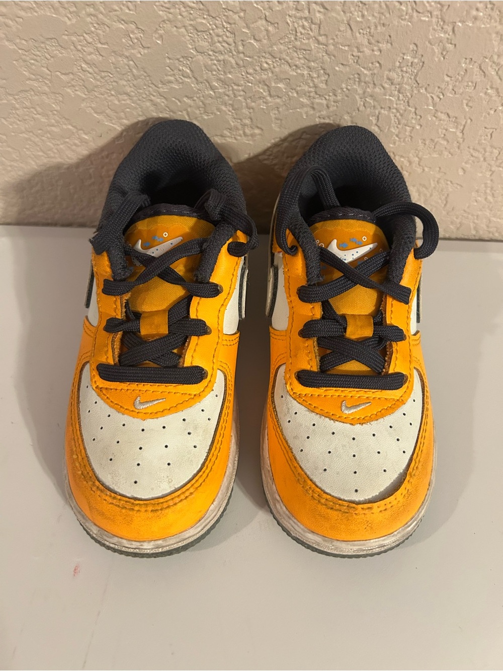 Size 8C Nike Toddler Force 1 Low SE ‘Clownfish’ Orange Blue White - FJ4657-800